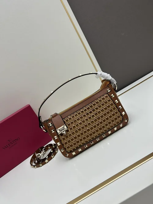 11 Valentino Rockstud Spike Bag Women Luxury Quilted Leather
