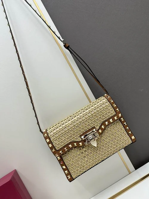 11 Valentino Shoulder Bag Medium Women Luxury Rockstud
