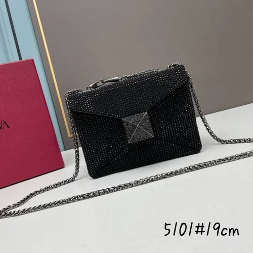 11 Valentino Shoulder Bag Medium Women Luxury Rockstud