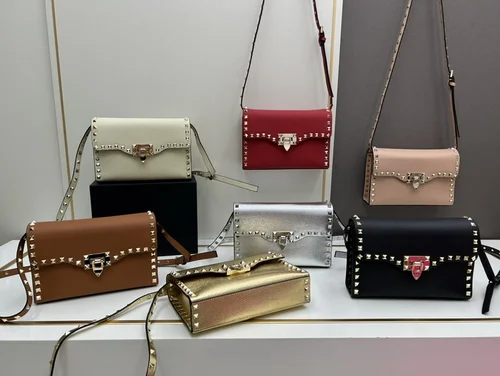 11 Valentino Shoulder Bag Medium Women Luxury Rockstud