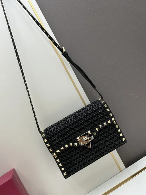 11 Valentino Shoulder Bag Medium Women Luxury Rockstud