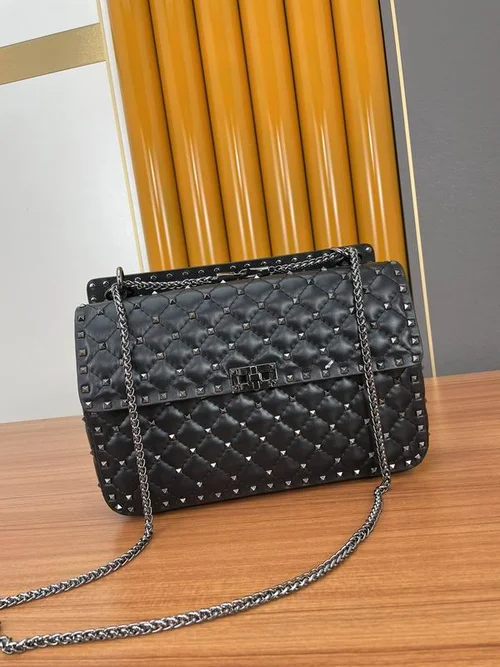 11 Valentino Shoulder Bag Medium Women Luxury Rockstud