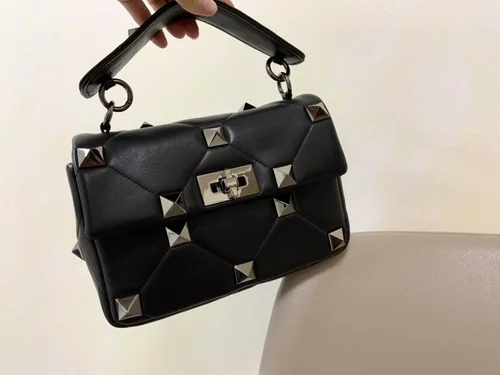 Valentino Original Shoulder Bag Authentic Rockstud Leather