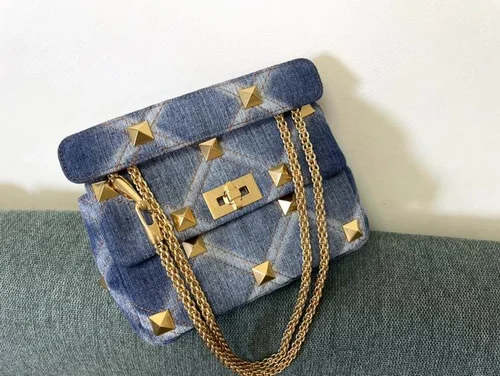 Valentino Original Shoulder Bag Authentic Rockstud Leather