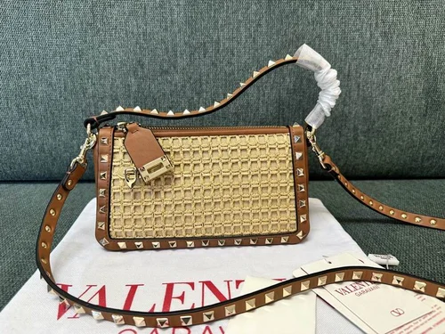 Valentino Original Shoulder Bag Authentic Rockstud Leather