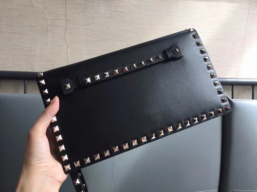 Valentino Original Women's Handbags Authentic Rockstud