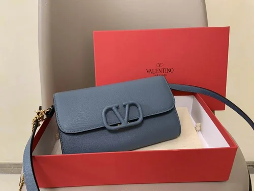 Valentino Original Women's Handbags Authentic Rockstud