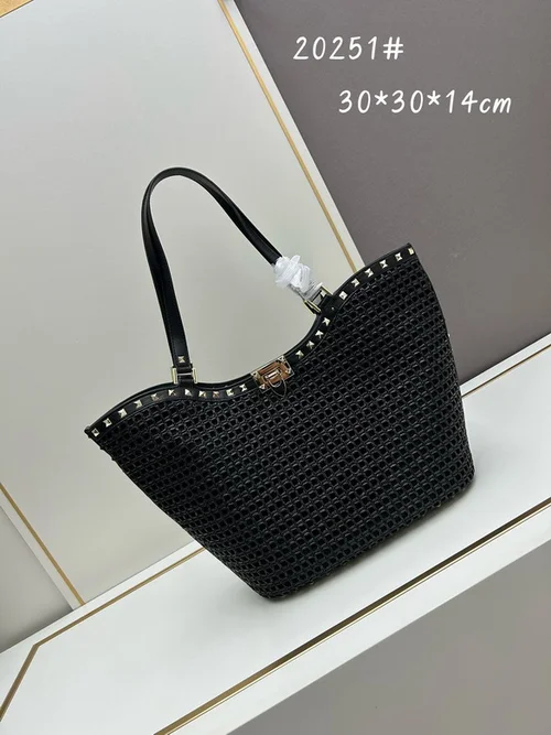 11 Valentino Large Tote Bag Women Luxury Rockstud Designer