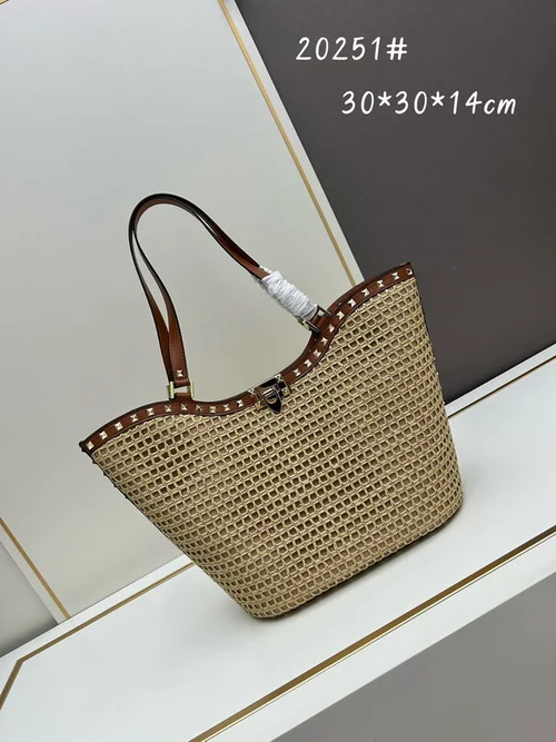 11 Valentino Large Tote Bag Women Luxury Rockstud Designer