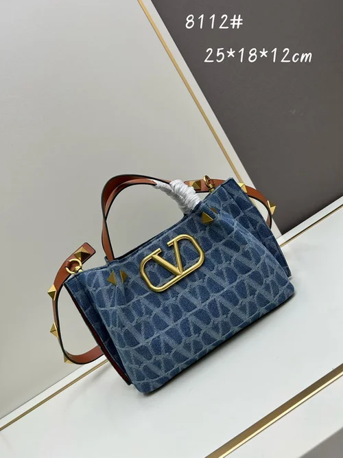 11 Valentino Large Tote Bag Women Luxury Rockstud Designer