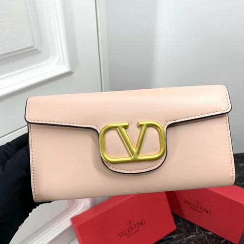 11 Valentino Women's Wallet Luxury Rockstud Leather Designer