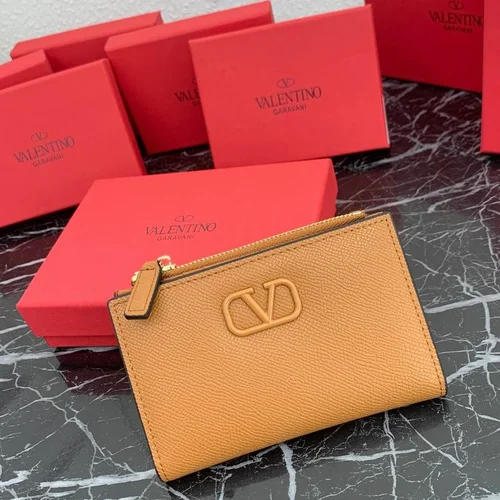 11 Valentino Women's Wallet Luxury Rockstud Leather Designer