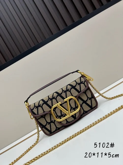 11 Valentino Shoulder Bag Medium Women Luxury Rockstud