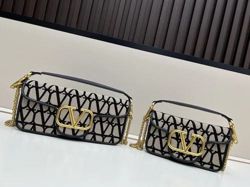 11 Valentino Shoulder Bag Medium Women Luxury Rockstud