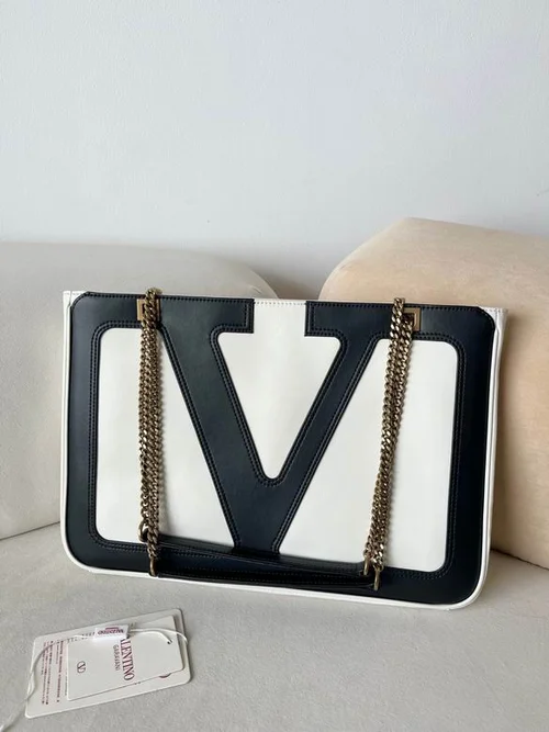 Valentino Original Shoulder Bag Authentic Rockstud Leather