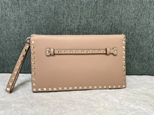 Valentino Original Women's Handbags Authentic Rockstud