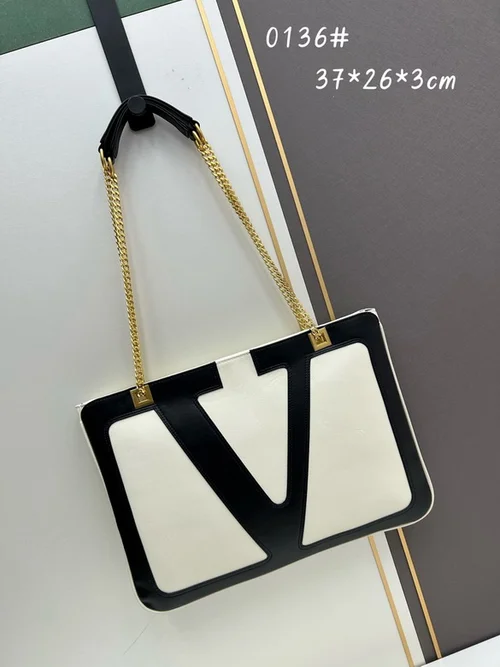 11 Valentino Women's Designer Handbags Luxury Rockstud Collection