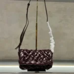 11 Bottega Veneta Rumple Messenger Crossbody Bag Women Luxury Casual