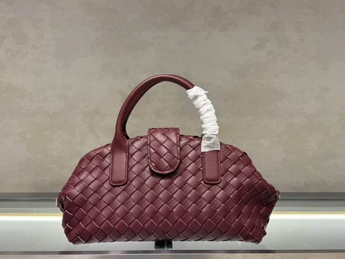 11 Bottega Veneta Cloud Padded Shoulder Bag Women Luxury Designer