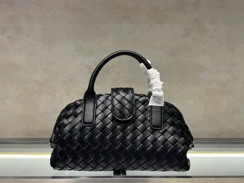 11 Bottega Veneta Cloud Padded Shoulder Bag Women Luxury Designer