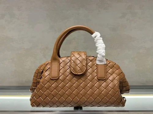 11 Bottega Veneta Cloud Padded Shoulder Bag Women Luxury Designer