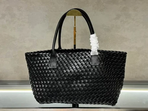 11 Bottega Veneta Women's Other Designer Bags Luxury Collection