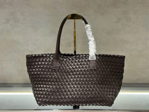 11 Bottega Veneta Women's Other Designer Bags Luxury Collection