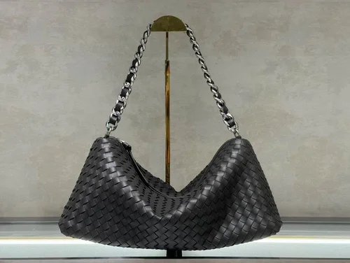 11 Bottega Veneta Women's Other Designer Bags Luxury Collection
