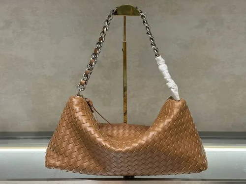 11 Bottega Veneta Women's Other Designer Bags Luxury Collection