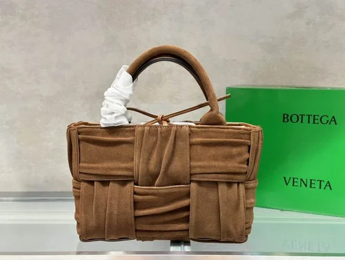 11 Bottega Veneta Women's Other Designer Bags Luxury Collection