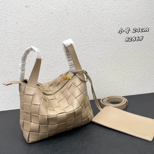 11 Bottega Veneta Women's Other Designer Bags Luxury Collection