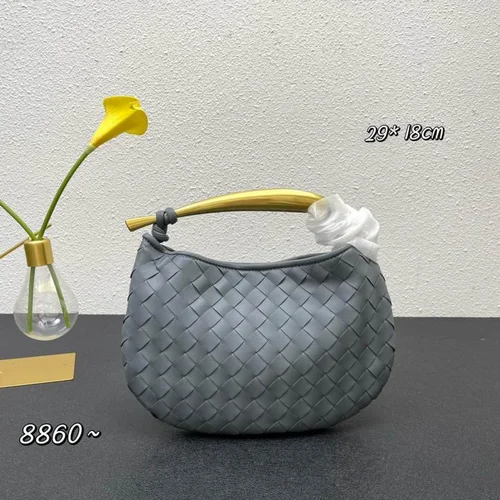 11 Bottega Veneta Women's Other Designer Bags Luxury Collection