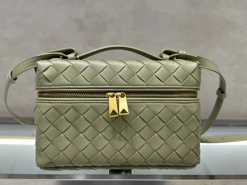 11 Bottega Veneta Women's Other Designer Bags Luxury Collection