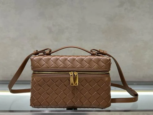 11 Bottega Veneta Women's Other Designer Bags Luxury Collection