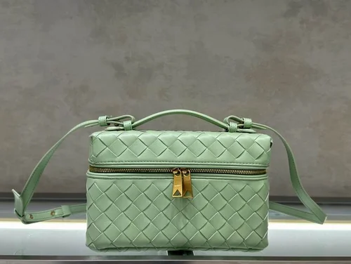 11 Bottega Veneta Women's Other Designer Bags Luxury Collection