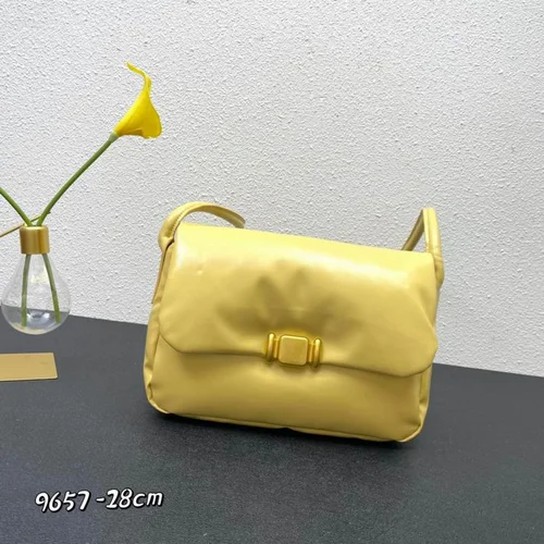 11 Bottega Veneta Women's Other Designer Bags Luxury Collection