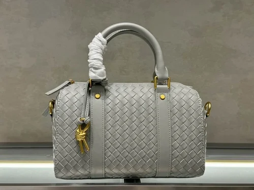 11 Bottega Veneta Women's Other Designer Bags Luxury Collection