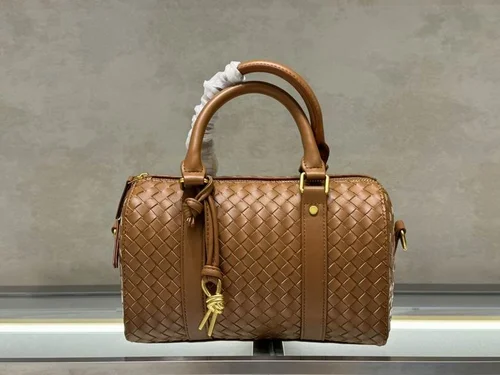 11 Bottega Veneta Women's Other Designer Bags Luxury Collection