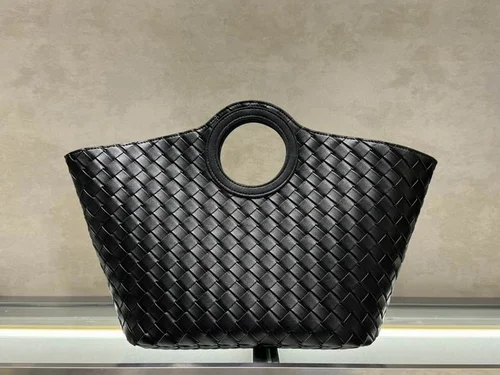 11 Bottega Veneta Women's Other Designer Bags Luxury Collection
