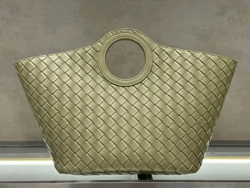 11 Bottega Veneta Women's Other Designer Bags Luxury Collection