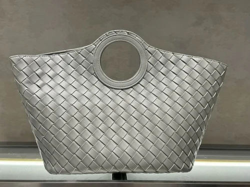 11 Bottega Veneta Women's Other Designer Bags Luxury Collection