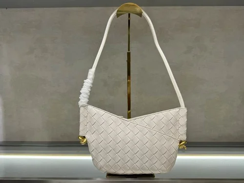 11 Bottega Veneta Women's Other Designer Bags Luxury Collection