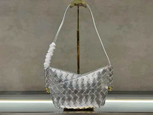 11 Bottega Veneta Women's Other Designer Bags Luxury Collection