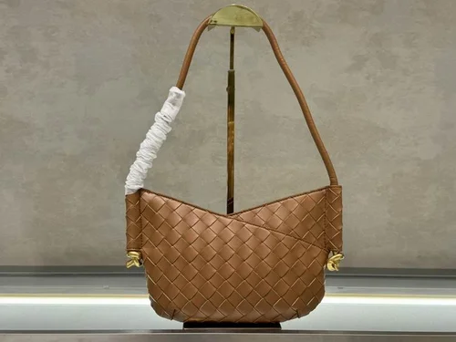 11 Bottega Veneta Women's Other Designer Bags Luxury Collection
