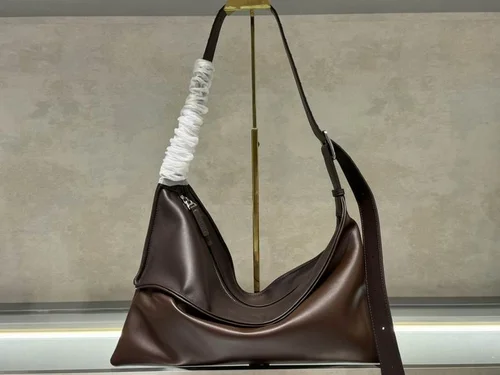 11 Bottega Veneta Women's Other Designer Bags Luxury Collection