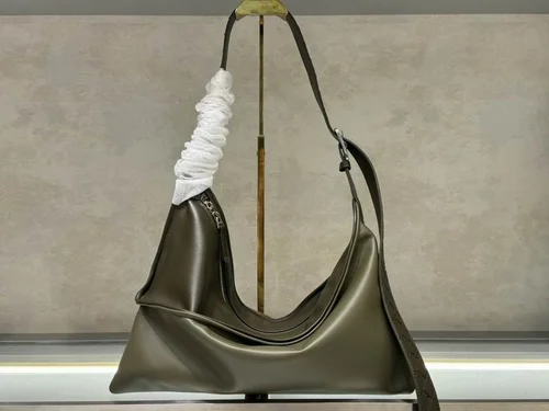 11 Bottega Veneta Women's Other Designer Bags Luxury Collection