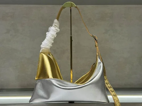 11 Bottega Veneta Women's Other Designer Bags Luxury Collection