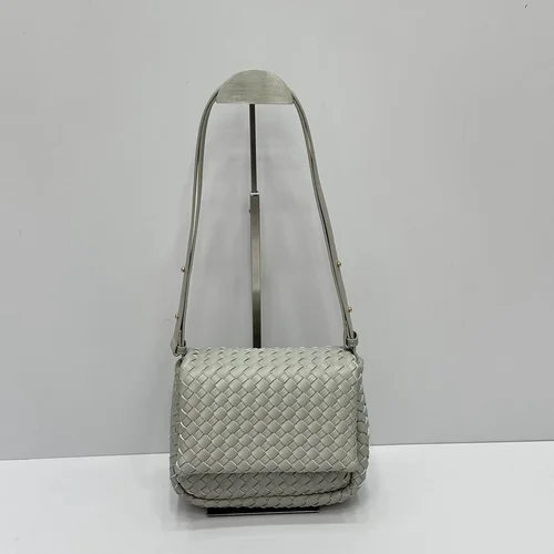 11 Bottega Veneta Women's Other Designer Bags Luxury Collection