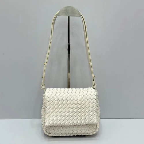 11 Bottega Veneta Women's Other Designer Bags Luxury Collection