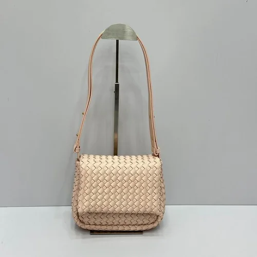 11 Bottega Veneta Women's Other Designer Bags Luxury Collection